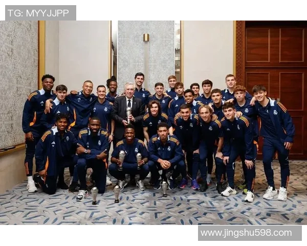 足球明星合影大比拼谁才是最强组合你心目中的最佳组合是哪个 足球明星合影大比拼谁才是最强组合你心目中的最佳组合是哪个