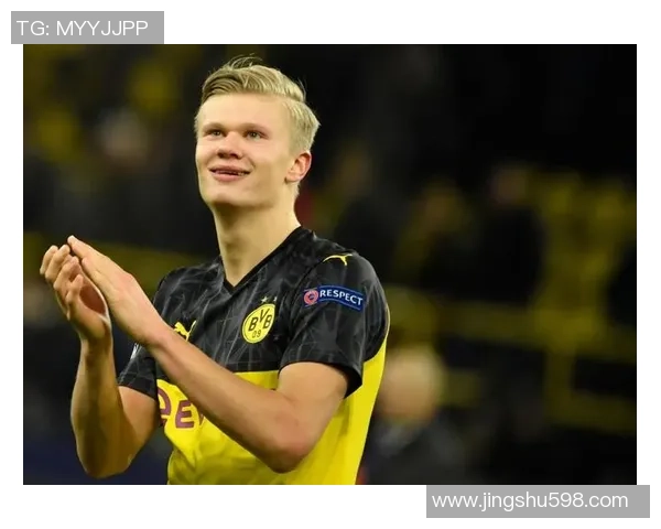 足球明星扎小辫的时尚风采与场上表现的完美结合图片欣赏